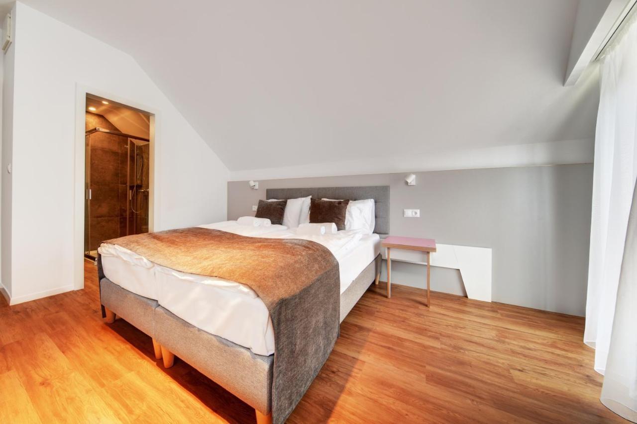 Fekete Sas Motel Esztergom Luaran gambar
